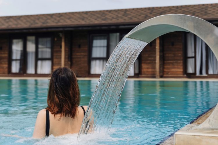 Общий бассейн термального источника Кедровый бор